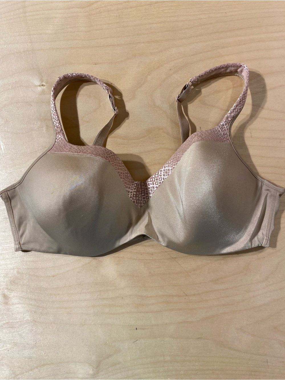 Bali Everyday Smooth T-Shirt Underwire Bra 44C (SB)